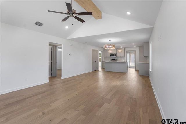 912 Nell Ave., Tyler, TX 75701