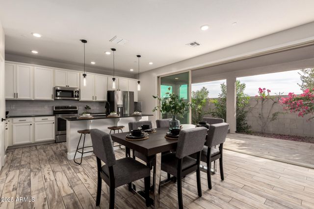 6837 E PERALTA Circle, Mesa, AZ 85212