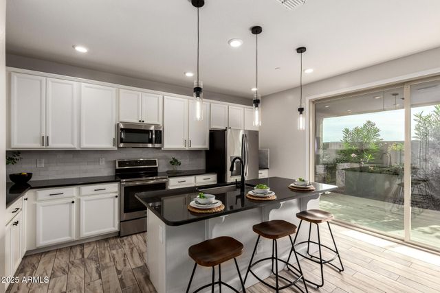 6837 E PERALTA Circle, Mesa, AZ 85212