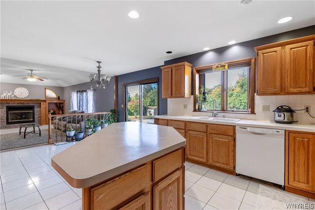 5002 Eastbrooke Place, Clarence, NY 14221