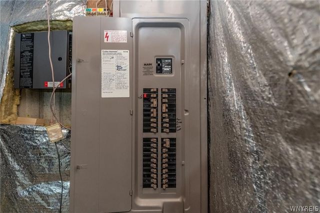 5002 Eastbrooke Place, Clarence, NY 14221