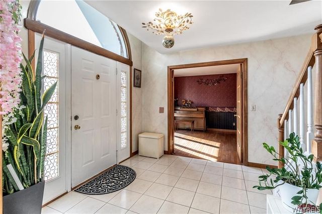 5002 Eastbrooke Place, Clarence, NY 14221