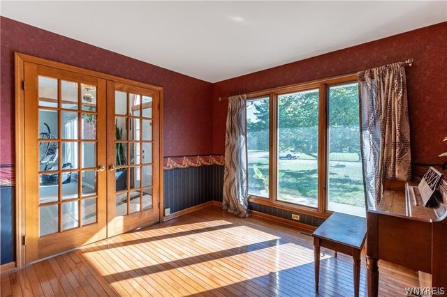 5002 Eastbrooke Place, Clarence, NY 14221