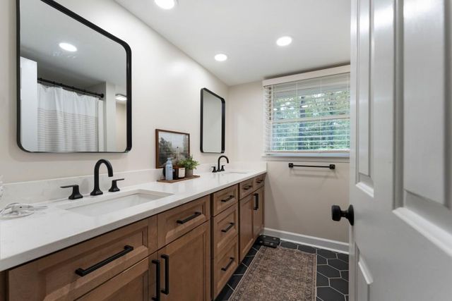 311 Herring Road NE, Armuchee, GA 30105