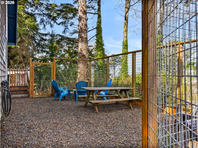 243 S Grayling St, Rockaway Beach, OR 97136