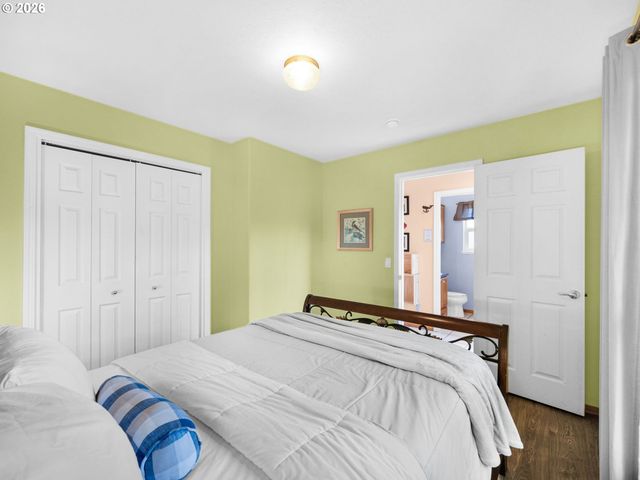 243 S Grayling St, Rockaway Beach, OR 97136