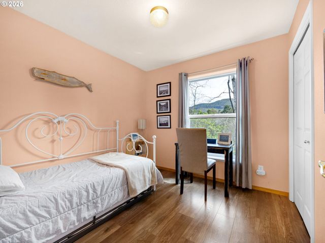 243 S Grayling St, Rockaway Beach, OR 97136