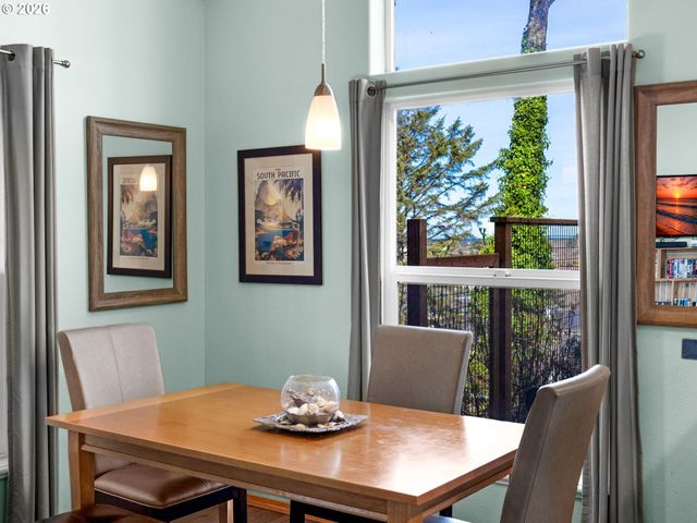 243 S Grayling St, Rockaway Beach, OR 97136