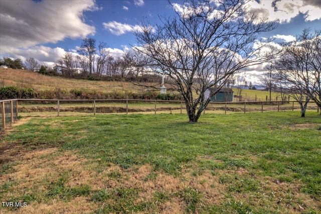 680 Mayberry Road, Jonesborough, TN 37659