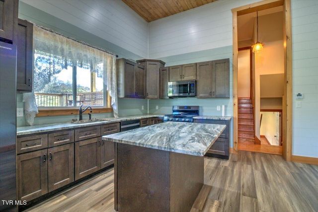 680 Mayberry Road, Jonesborough, TN 37659