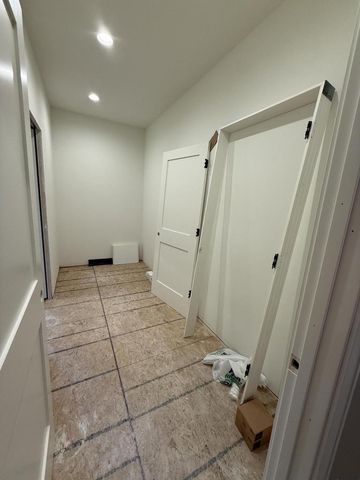 W208N16278 Renee WAY, Jackson, WI 53037