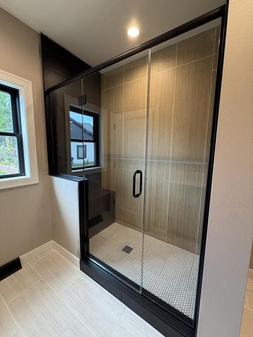 W208N16278 Renee WAY, Jackson, WI 53037