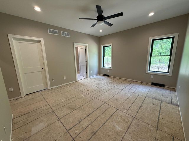 W208N16278 Renee WAY, Jackson, WI 53037