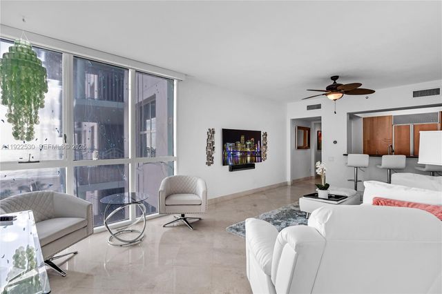 1500 Ocean Dr 907, Miami Beach, FL 33139