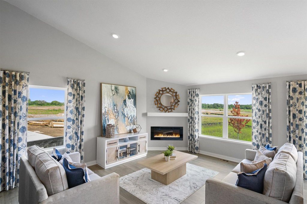 8840 Jorgensen Avenue S, Cottage Grove, MN 55016