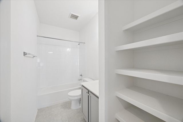 7306 Parkview Drive, Hitchcock, TX 77563