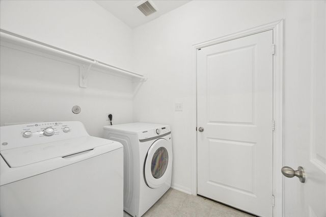 7306 Parkview Drive, Hitchcock, TX 77563