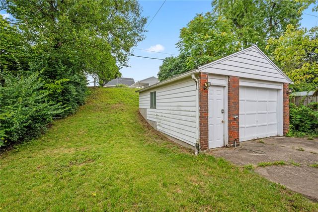246 N Cherrywood Avenue, Dayton, OH 45403