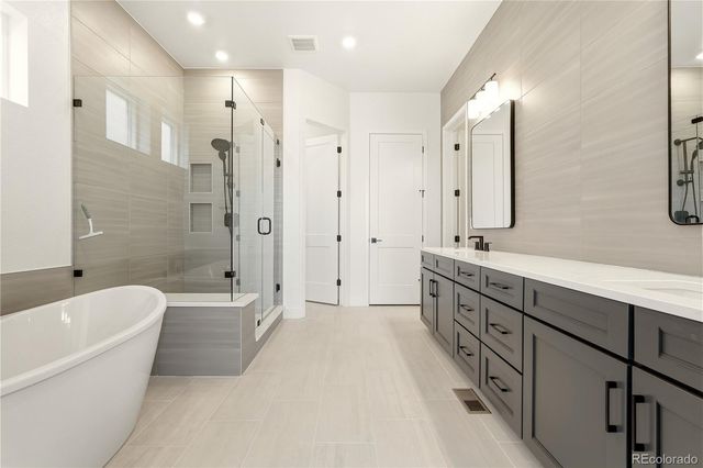 11184 Amber Light Trail, Littleton, CO 80125
