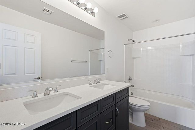 986 W Calle Moa, Sahuarita, AZ 85629