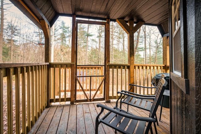 280 Pine Forest Park Road, Campton, KY 41301