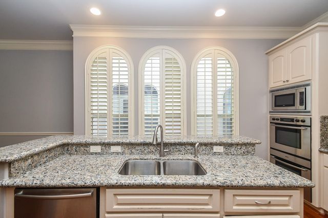 717 Welch Street, Houston, TX 77006