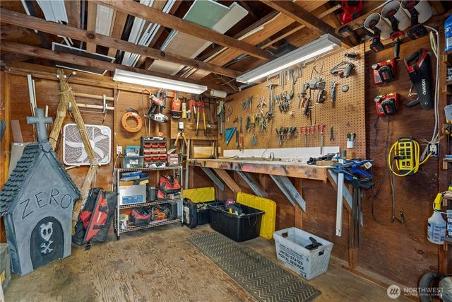 2036 Tacoma Road, Puyallup, WA 98371