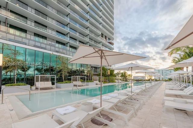 580 72nd St 1203, Miami Beach, FL 33141