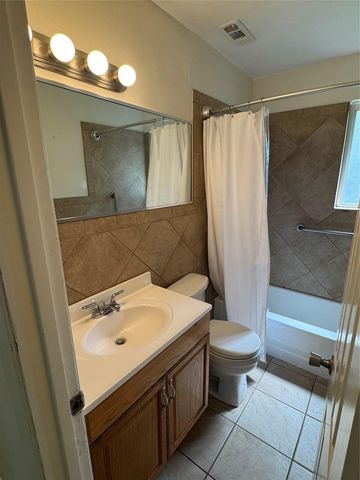 8017 Tisdale DR, Austin, TX 78757