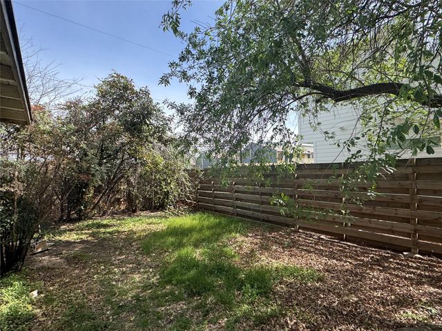 8017 Tisdale DR, Austin, TX 78757