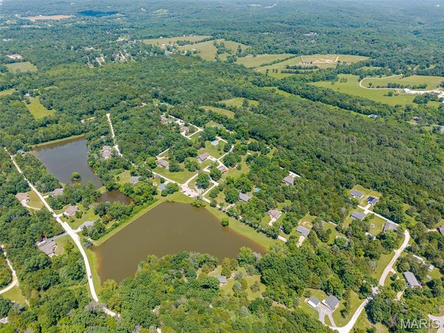 3911 Oak Hill Court, Catawissa, MO 63015