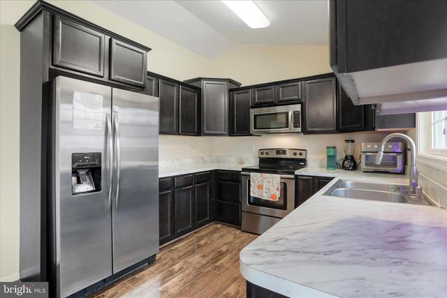 19 POCHARDS CT, Martinsburg, WV 25403