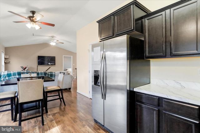 19 POCHARDS CT, Martinsburg, WV 25403