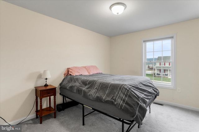 19 POCHARDS CT, Martinsburg, WV 25403