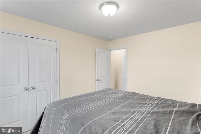 19 POCHARDS CT, Martinsburg, WV 25403