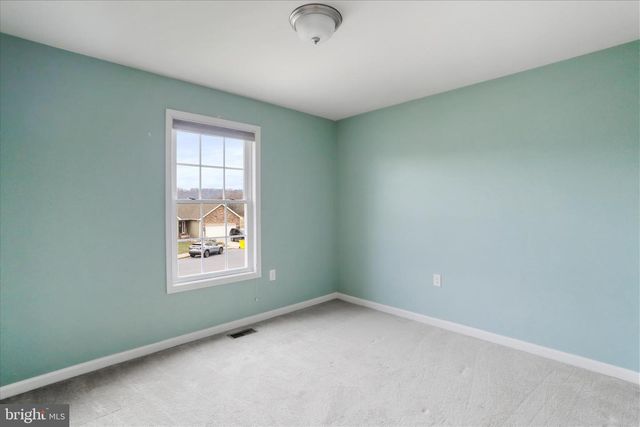 19 POCHARDS CT, Martinsburg, WV 25403