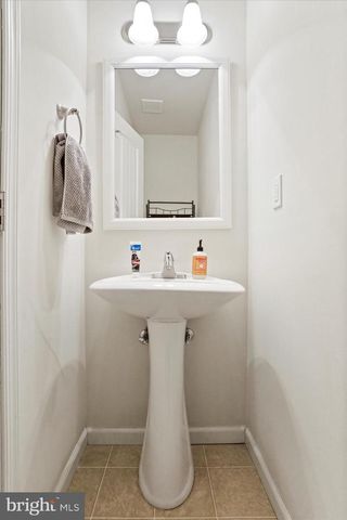 19 POCHARDS CT, Martinsburg, WV 25403