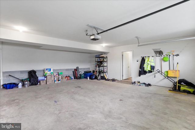 19 POCHARDS CT, Martinsburg, WV 25403