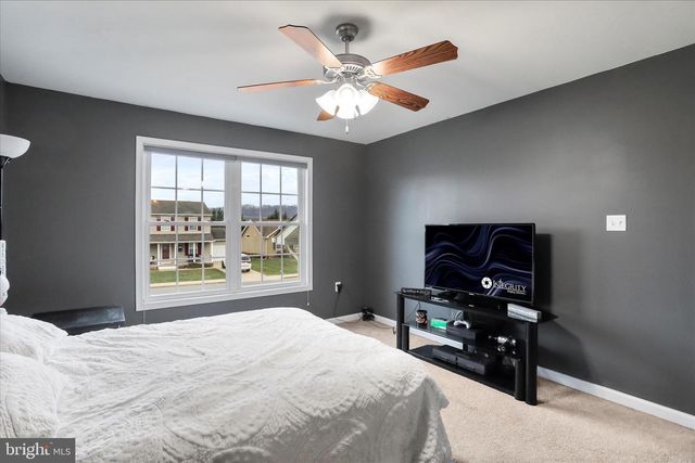 19 POCHARDS CT, Martinsburg, WV 25403