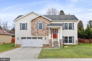 19 POCHARDS CT, Martinsburg, WV 25403