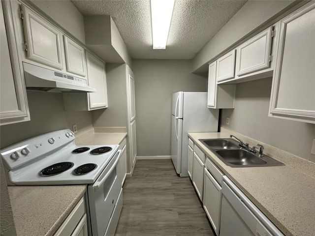 9696 Walnut Street 2016, Dallas, TX 75243