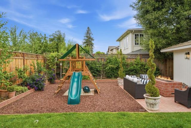 17660 Vista Avenue, Monte Sereno, CA 95030