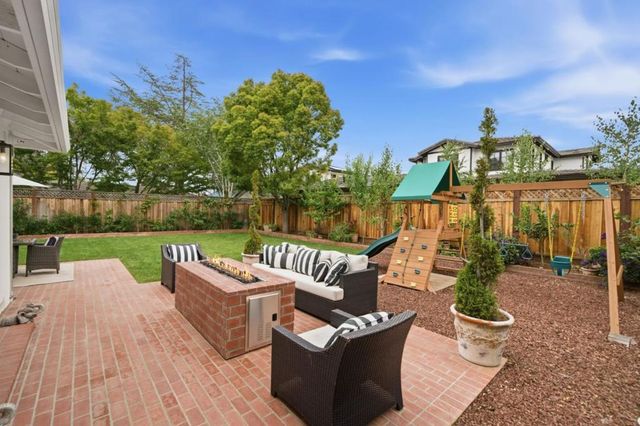 17660 Vista Avenue, Monte Sereno, CA 95030