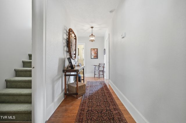 543 North Austin Springs Road, Piney Flats, TN 37686