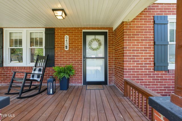 543 North Austin Springs Road, Piney Flats, TN 37686