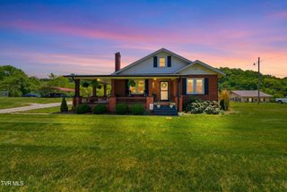 543 North Austin Springs Road, Piney Flats, TN 37686