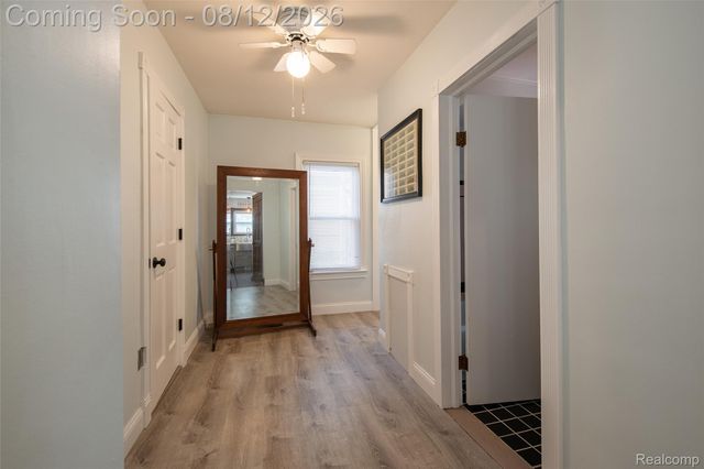 22 Cloverport Avenue, Rochester Hills, MI 48307