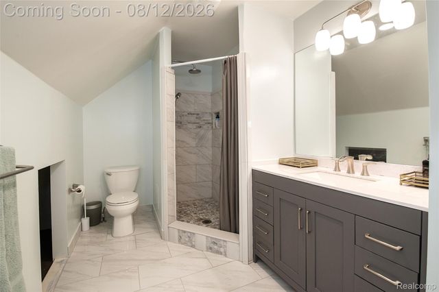 22 Cloverport Avenue, Rochester Hills, MI 48307