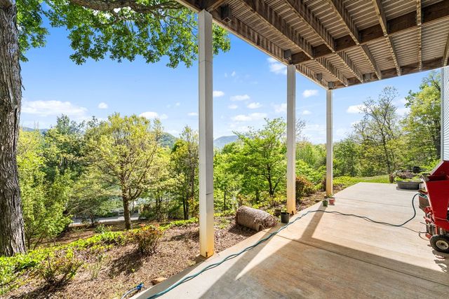 619 Pounding Mill Loop, Hayesville, NC 28904