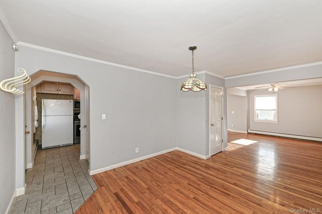 3042 Lowell Avenue, Wantagh, NY 11793